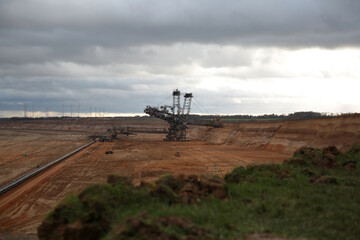 Braunkohle Tagebau bei Garzweiler, bei bewölkten Himmel