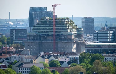Foto auf Acrylglas Garten More than 4000 trees are planted on top of a world war 2 bunker in Hamburg, Germany. On May 15th 2023 the green roof project is still under construction..