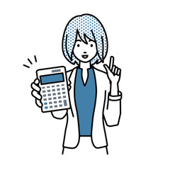 立って電卓を指差してこちらに向けて見せているジャケットの女性