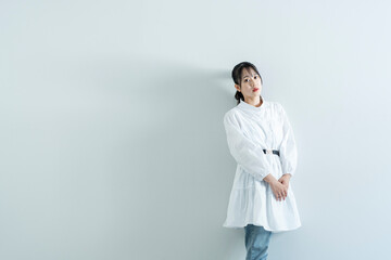爽やかな若い女性