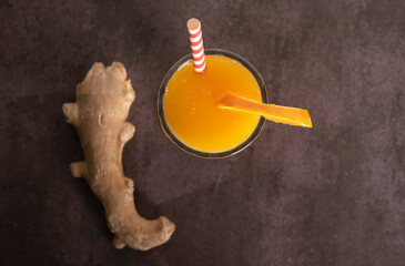 fresh orange juice with ginger