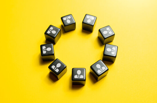 Circular team of people. Fully staffed. Discipline and teamwork. Efficient organization of work. unity, collaboration.