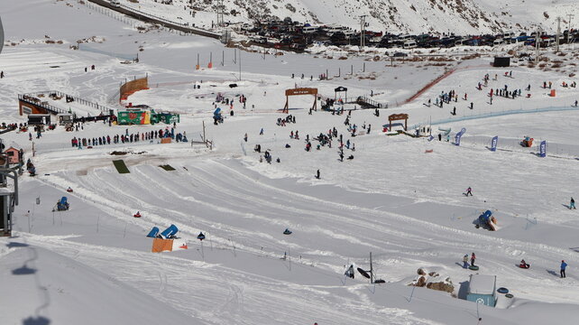 Vis&atilde;o a&eacute;rea do Parque Farellones no Chile