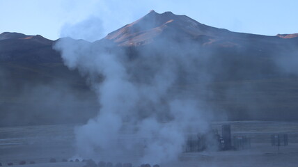 Visão terrestre do Geyser del Tatio no Chile