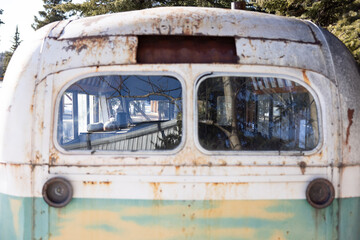 Into the Wild Movie Prop Bus in Alaska - obrazy, fototapety, plakaty