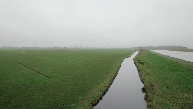 Canals, ditches and polders, Bleskensgraaf, Netherlands