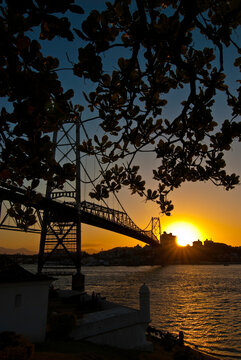 .Sunset at the Hercílio Luz bridge in Florianopolis