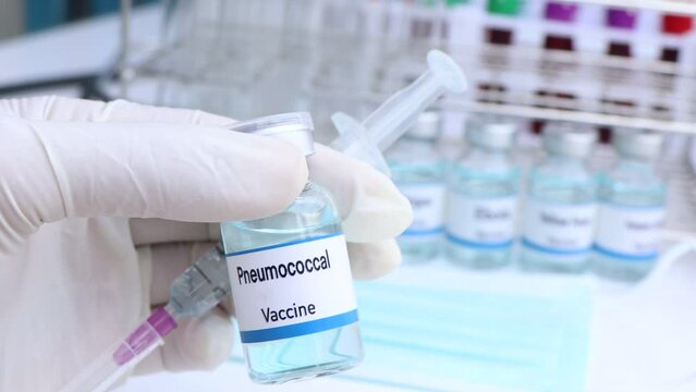 Pneumococcal vaccine in a vial, immunization and treatment of infection