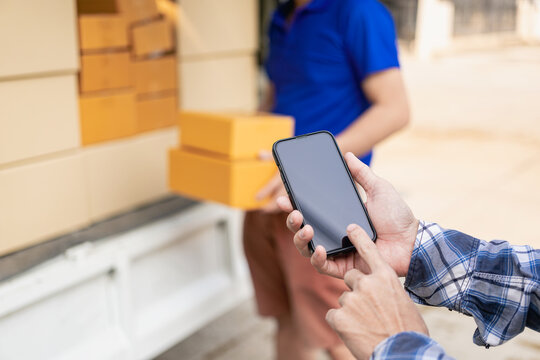 Three smartphones scan a QR code to pay for delivery workers, contactless transactions, cashless society, mobile internet payment, technology