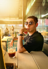 Degustando cafe con atardecer en Ciudad de M&eacute;xico