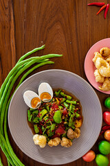 thai food papaya salad som tum