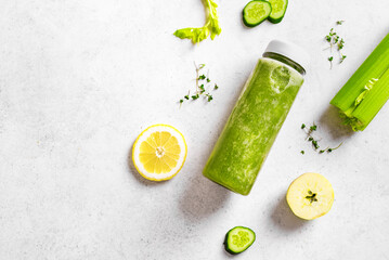 Green vegetable juice or smoothie