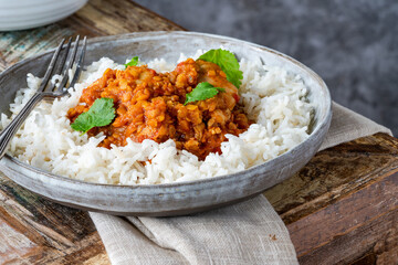 Chicken dhansak curry with rice