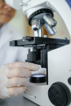 Microscope device mechanism anonymous scientist instrument technology 