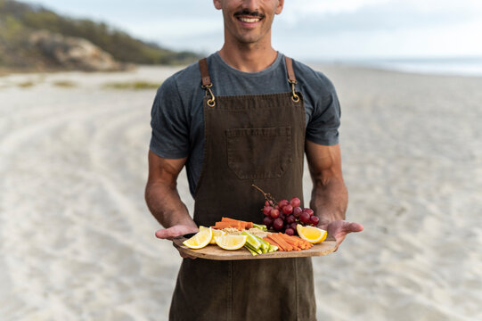 Cook plating hummus