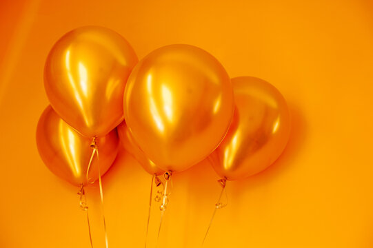 Golden balloons 