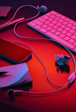 VIbrant unorganised office space
