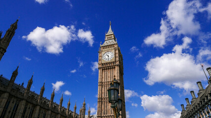 Fototapeta na wymiar The Big Ben on a sunny afternoon