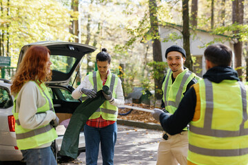 Environmentalist volunteering job tool self initiative team