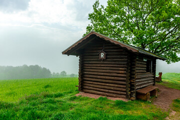 Erste Schritte auf dem Rennsteig zwischen Hörschel und Blankenstein im schönen Frühling -...