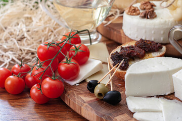 feta cheese with tomatoes