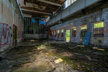 The Rangsdorf airfield, once a proud witness to aviation history, has a past that is more exciting...
