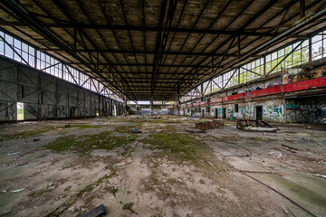The Rangsdorf airfield, once a proud witness to aviation history, has a past that is more exciting...
