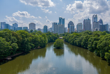Fototapeta na wymiar The midtown Atlanta skyline from Piedmont Park