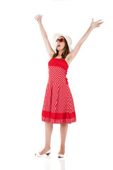 Naklejka premium Beautiful young woman isolated on white with a hat and sunglasses