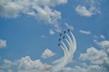 US Air Force jets performing at an air show in USA - obrazy, fototapety, plakaty