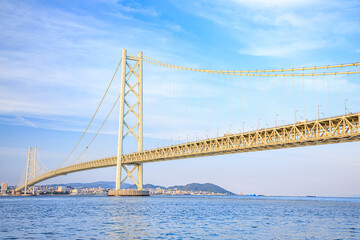 淡路島から見た初夏の明石海峡大橋　兵庫県淡路市　Akashi Kaikyo Bridge in early summer seen from Awaji Island. Hyogo Pref, Awaji City.