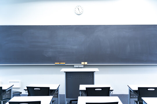 無人の学校・教室