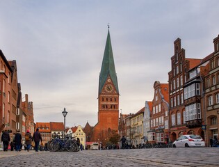 Fototapeta na wymiar Evening atmosphere in the old streets of the Hanseatic city of Luneburg Lower Saxony, Germany, Europe.