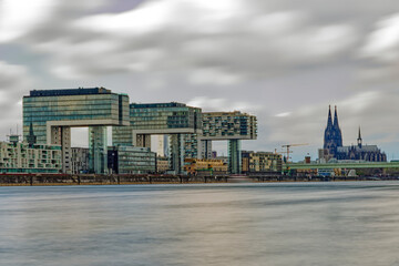 Langzeitbelichtung der K&ouml;lner Skyline