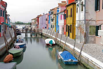 Fototapeta na wymiar maisons colorées de l'ile de burano - venise - italie du nord
