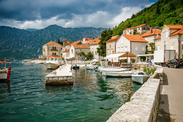 Fototapeta na wymiar Beautiful view of the historic town of Perast in Bay of Kotor