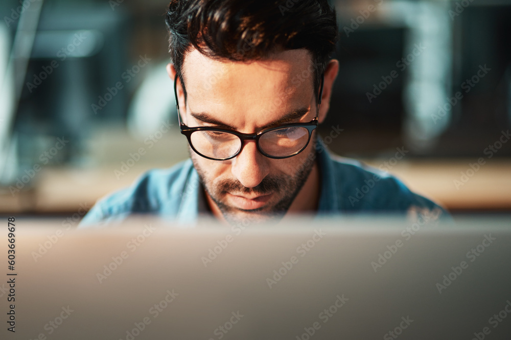 Poster Serious man, face and glasses at computer in office for planning software update, online research and data analysis. Focused developer, desktop and internet connection for business, website or coding