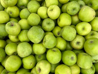 green apples top view background