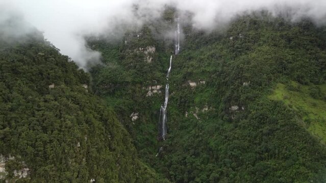 La Chorrera, Colombias highest waterfall!