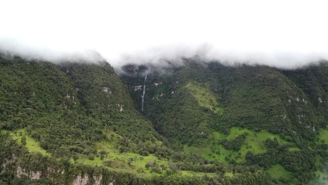 La Chorrera, Colombias highest waterfall!