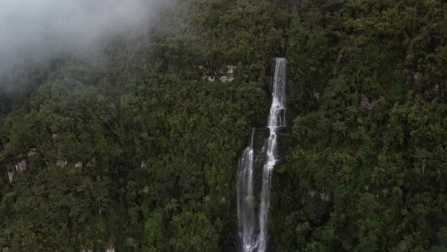 La Chorrera, Colombias highest waterfall!