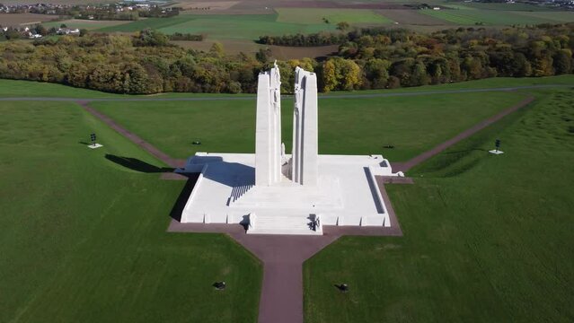 Video drone M&eacute;morial national du Canada Vimy France europe