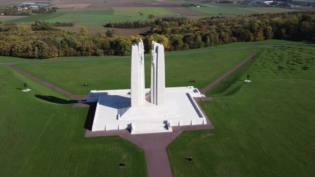 Video drone M&eacute;morial national du Canada Vimy France europe	