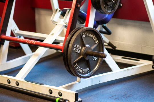Fourty five pound weights on a leg press machine in a gym