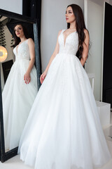 Naklejka premium Stylish fashion woman bride wedding dress