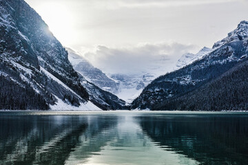Fototapeta na wymiar Lake Louise Banff National Park. Canada