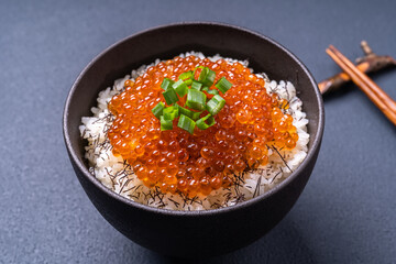 いくら丼
