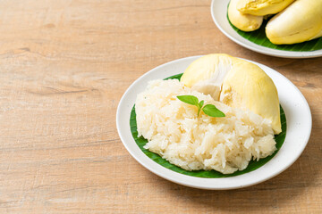 Durian sticky rice on plate