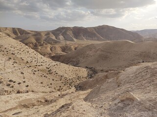Dove tutto &egrave; cos&igrave; quieto
