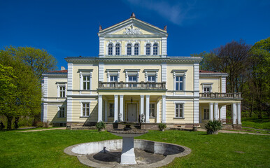 Fototapeta premium Zloty Potok historic palace buildings in an old park.